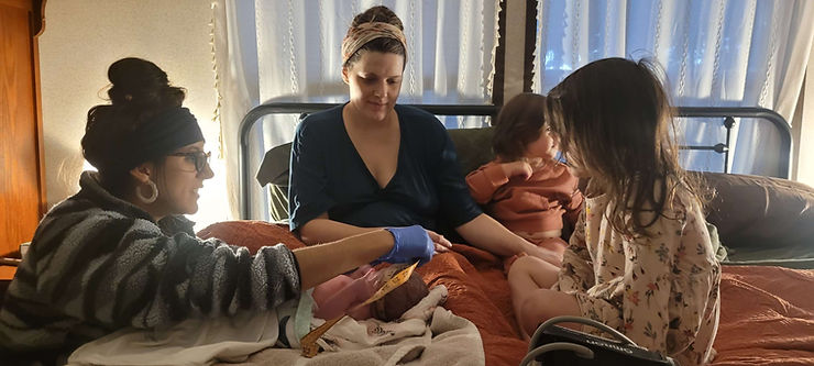 taking baby Ts measurements on his birthday❤️ my birth coach never left my side once she woke up